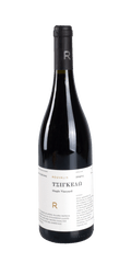 src:https://www.mygreekwine.de/media/37/f2/b6/1719326887/tsigelo-single vineyard-mavrodaphne-rouvalis winery-vorne.png